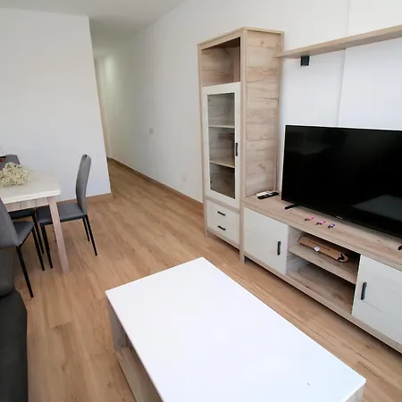 Luna De Apartment